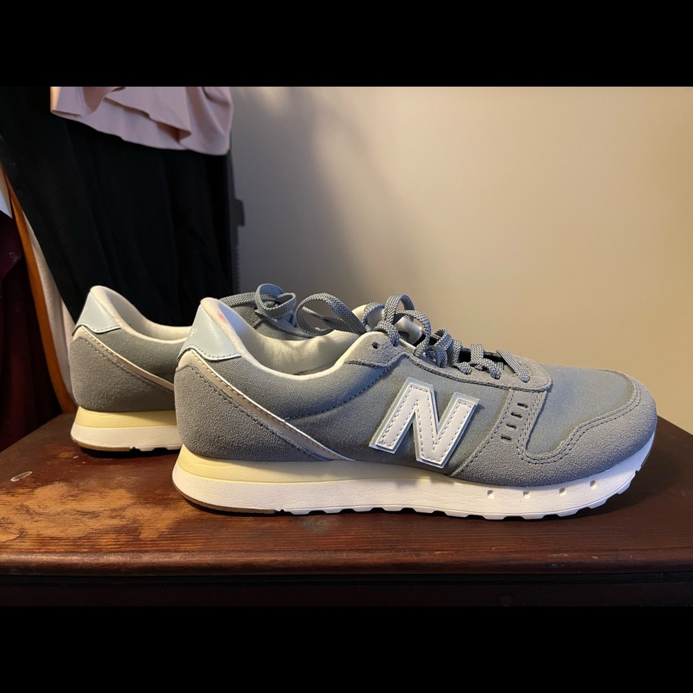 BRAND NEW** New Balance Sneakers